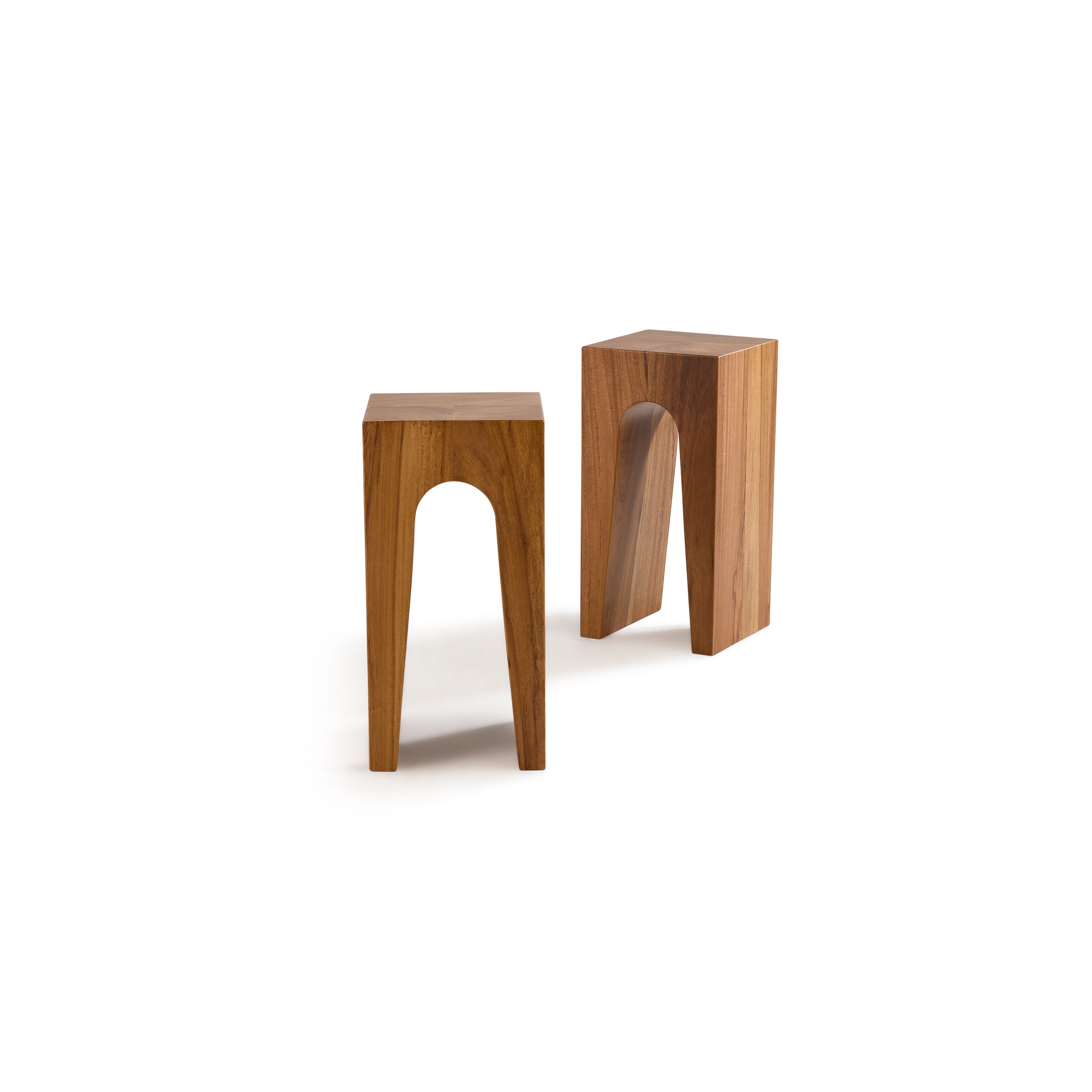 Mesa Sonora, Furniture